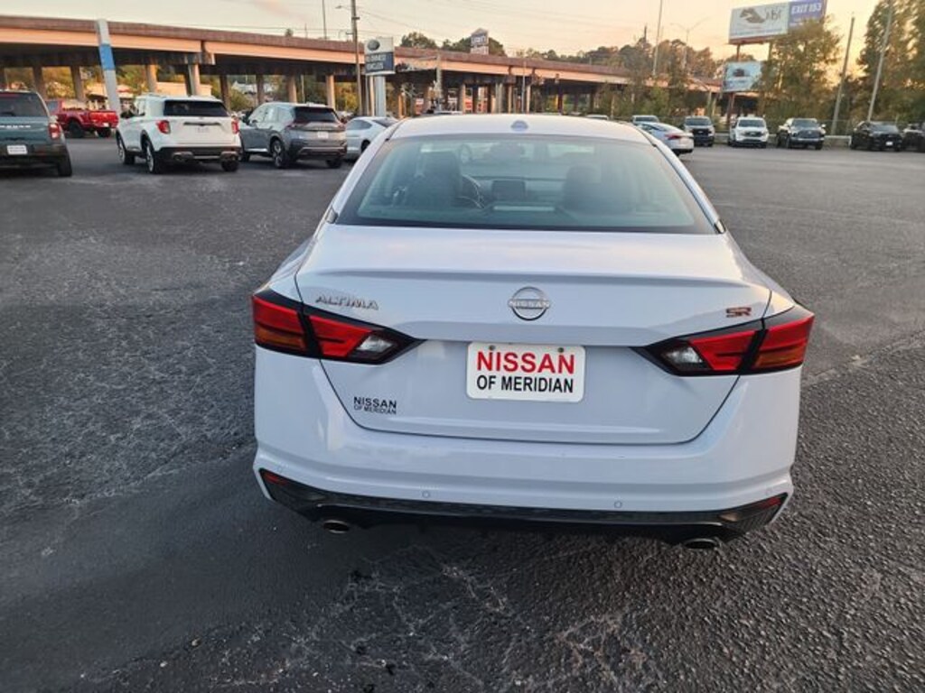 Used 2024 Nissan Altima 2.5 SR Sedan