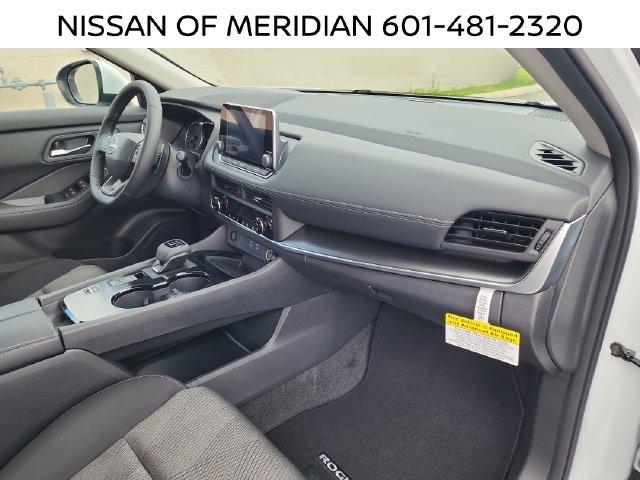 2026 Nissan Rogue SV - Photo 12