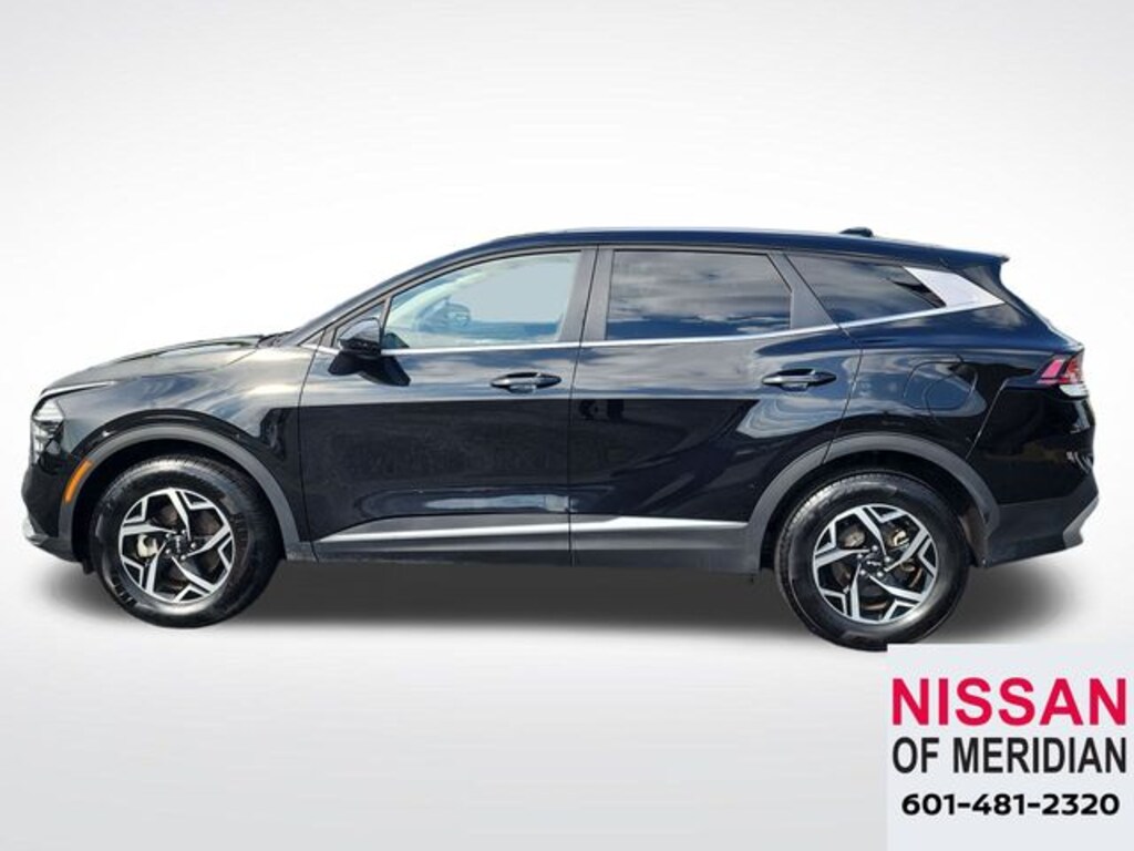 Used 2024 Kia Sportage LX SUV