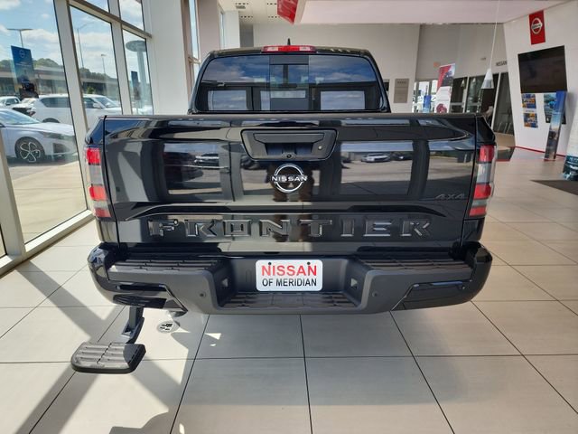 2026 Nissan Frontier SV photo 3
