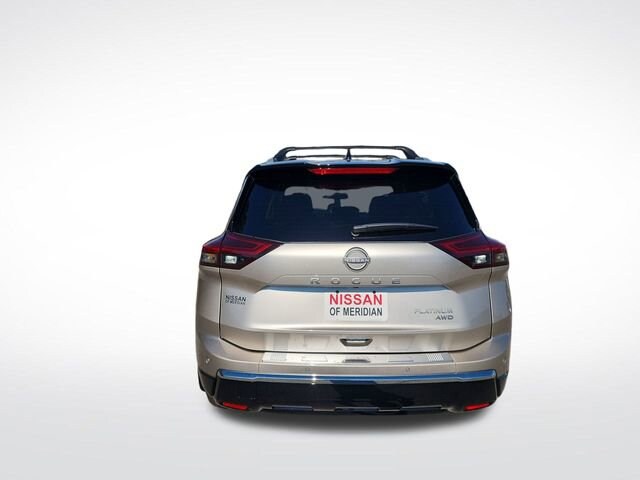 2026 Nissan Rogue Platinum photo 4