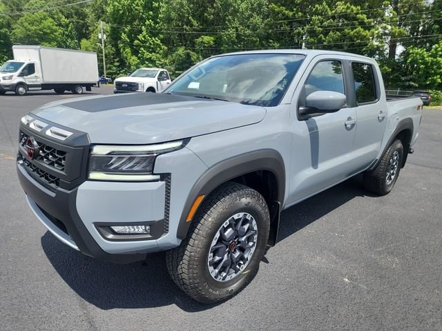2025 Nissan Frontier Truck Crew Cab 