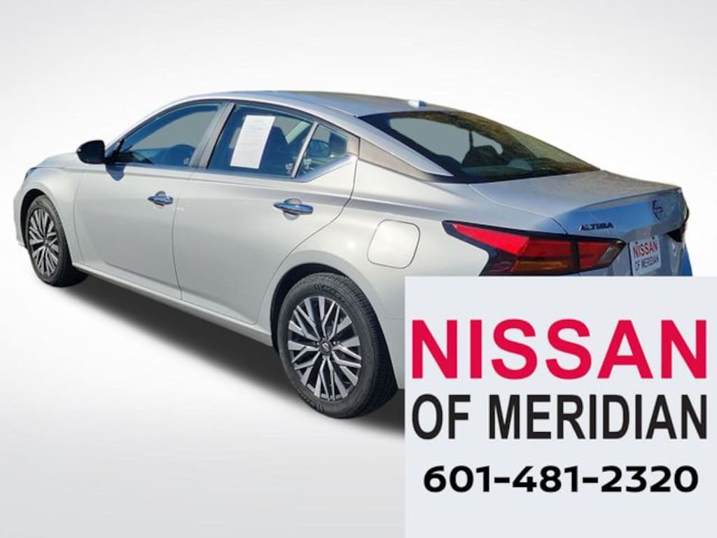 Used 2024 Nissan Altima 2.5 SV Sedan