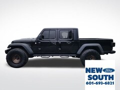 2020 Jeep Gladiator Sport Truck Crew Cab