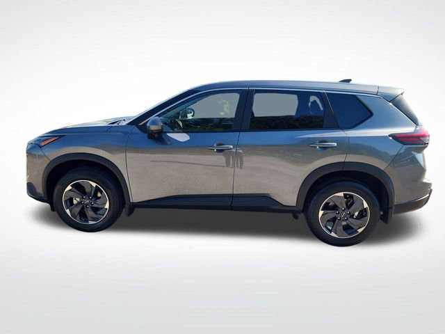 2026 Nissan Rogue SV photo 2