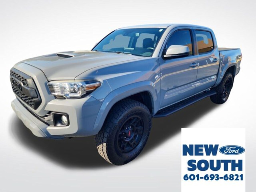 Used 2018 Toyota Tacoma Truck Double Cab