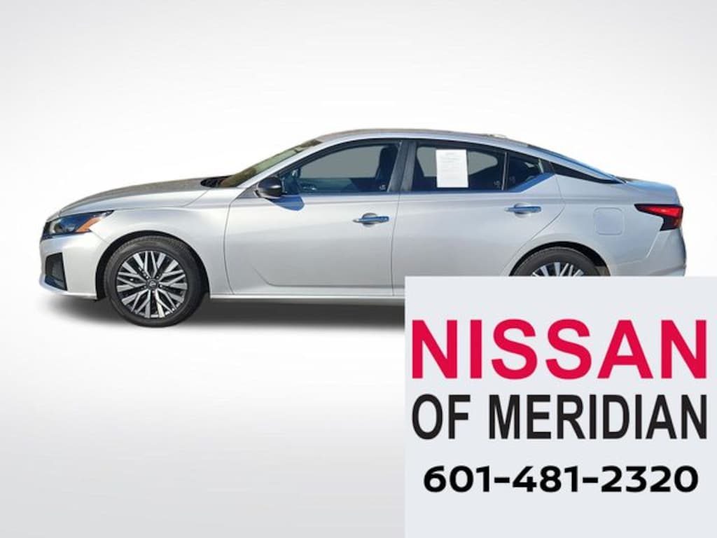 Used 2024 Nissan Altima 2.5 SV Sedan