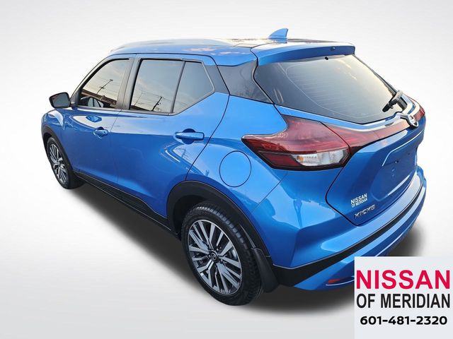2021 Nissan Kicks SV photo 3