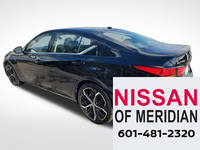2024 Nissan Altima 2.5 SR photo 3