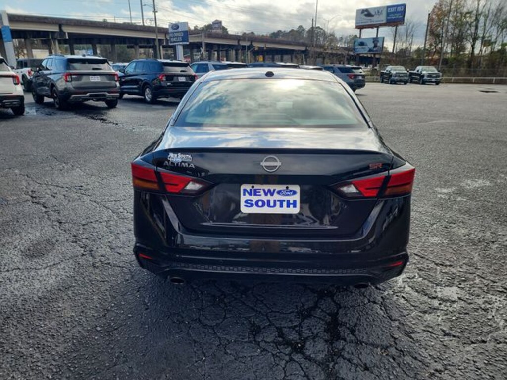 Used 2024 Nissan Altima 2.5 SR Sedan