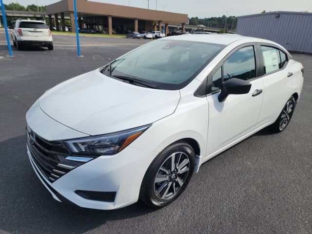 2025 Nissan Versa Sedan 