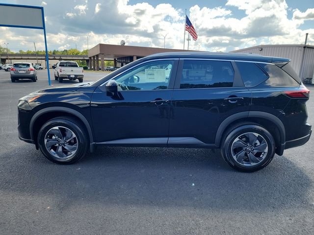 2026 Nissan Rogue SV photo 2