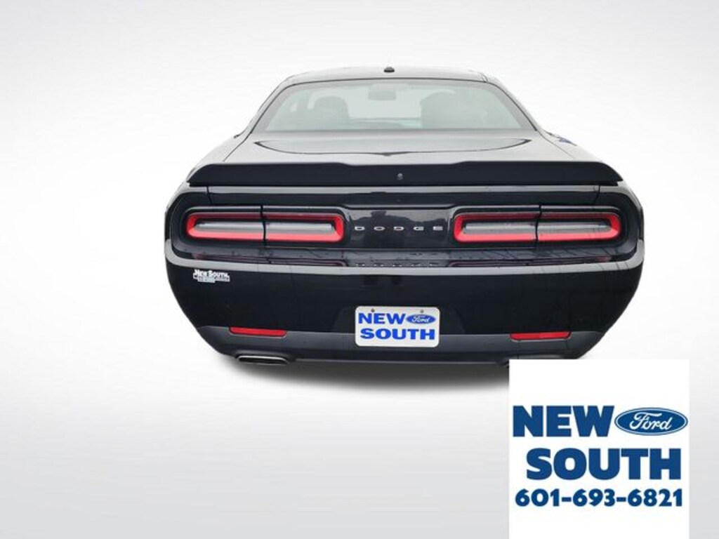 Used 2023 Dodge Challenger SXT Coupe