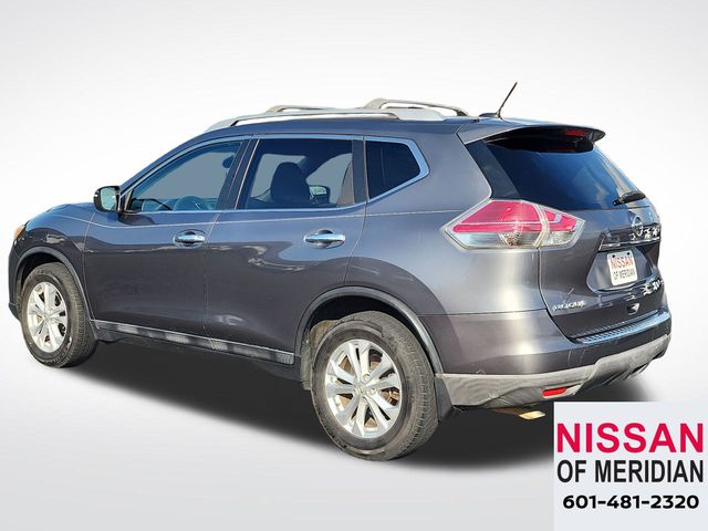 2015 Nissan Rogue SV photo 3