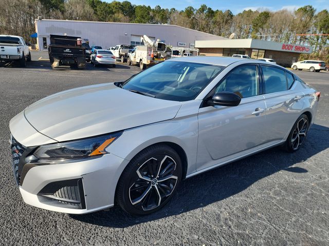 2024 Nissan Altima SR