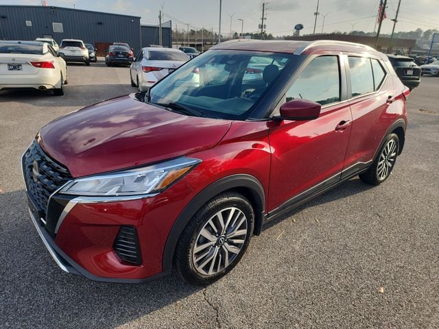 2023 Nissan Kicks SV's photo