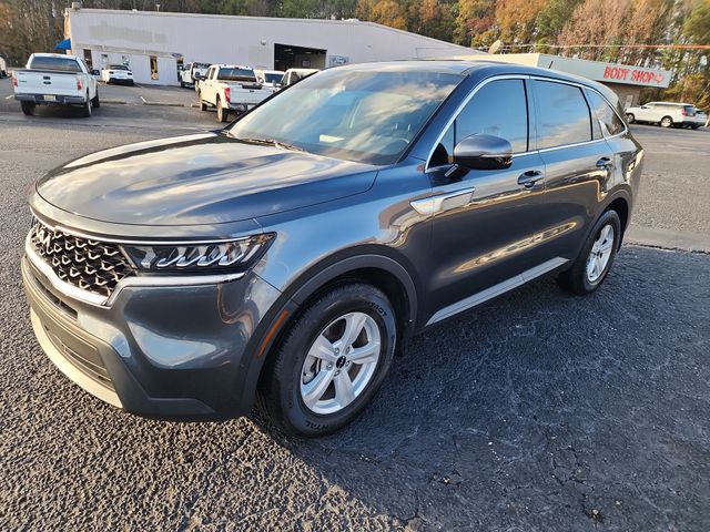 2023 Kia Sorento LX's photo