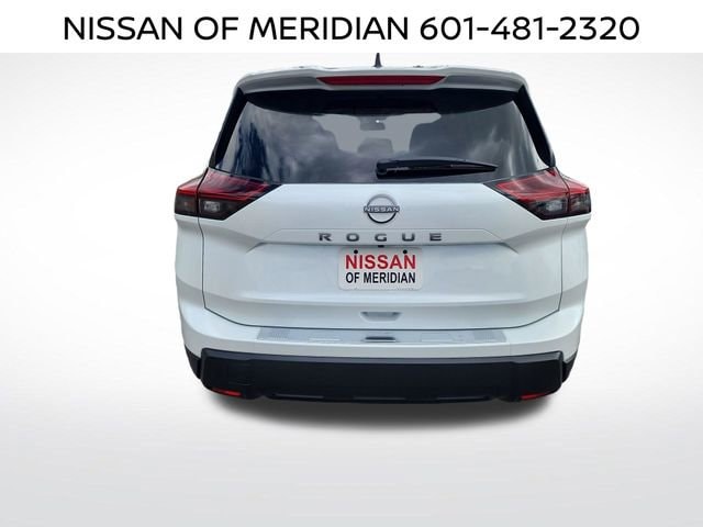 2026 Nissan Rogue SV - Photo 4