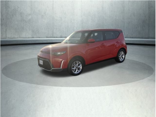 2023 Kia Soul LX photo 2