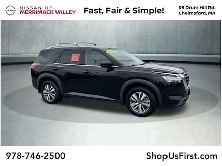 2023 Nissan Pathfinder SL SUV