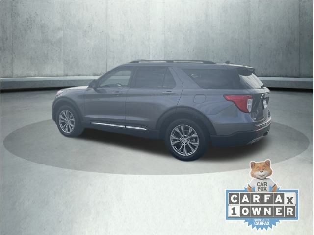 2022 Ford Explorer XLT photo 2