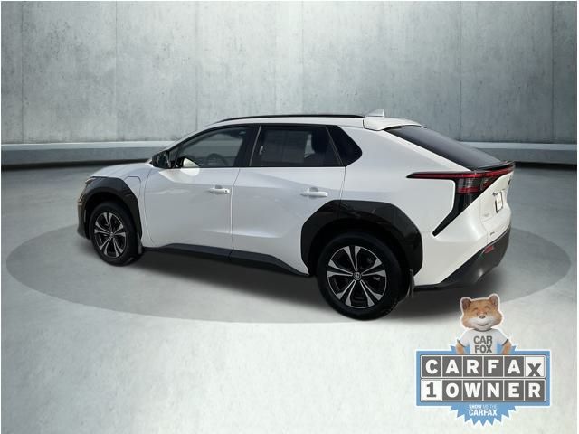 2024 Toyota bZ4X XLE photo 4