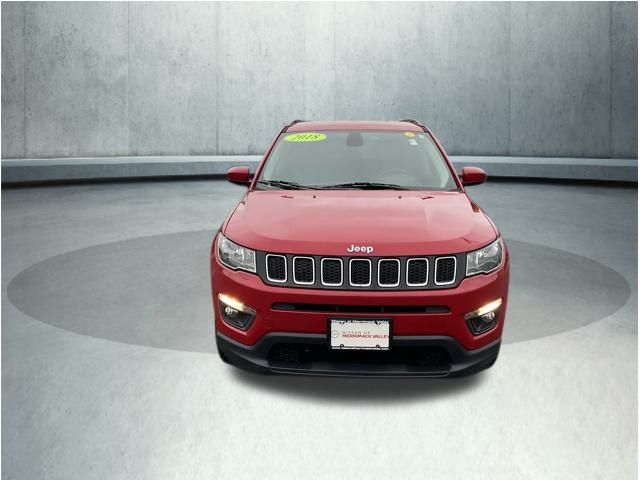 2018 Jeep Compass Latitude photo 2