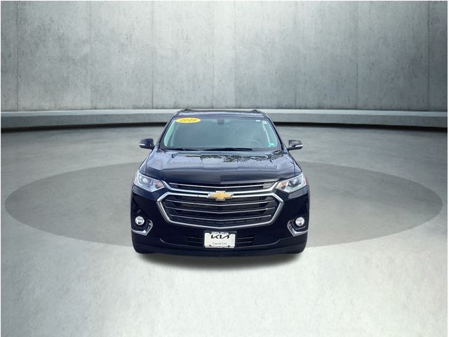2021 Chevrolet Traverse photo 2