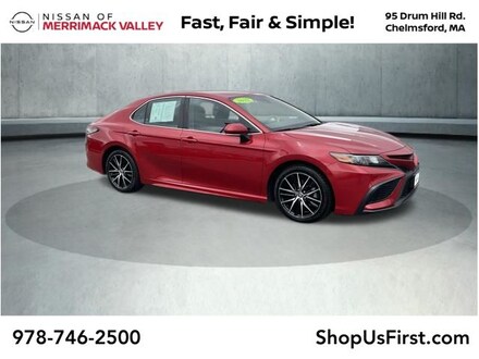 2022 Toyota Camry SE Sedan