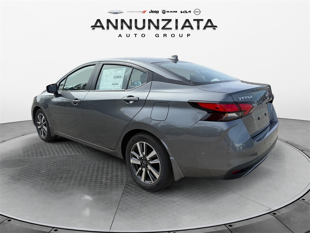 New 2025 Nissan Versa 1.6 SV Sedan