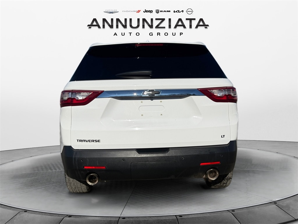 Used 2018 Chevrolet Traverse LT Cloth w/1LT SUV