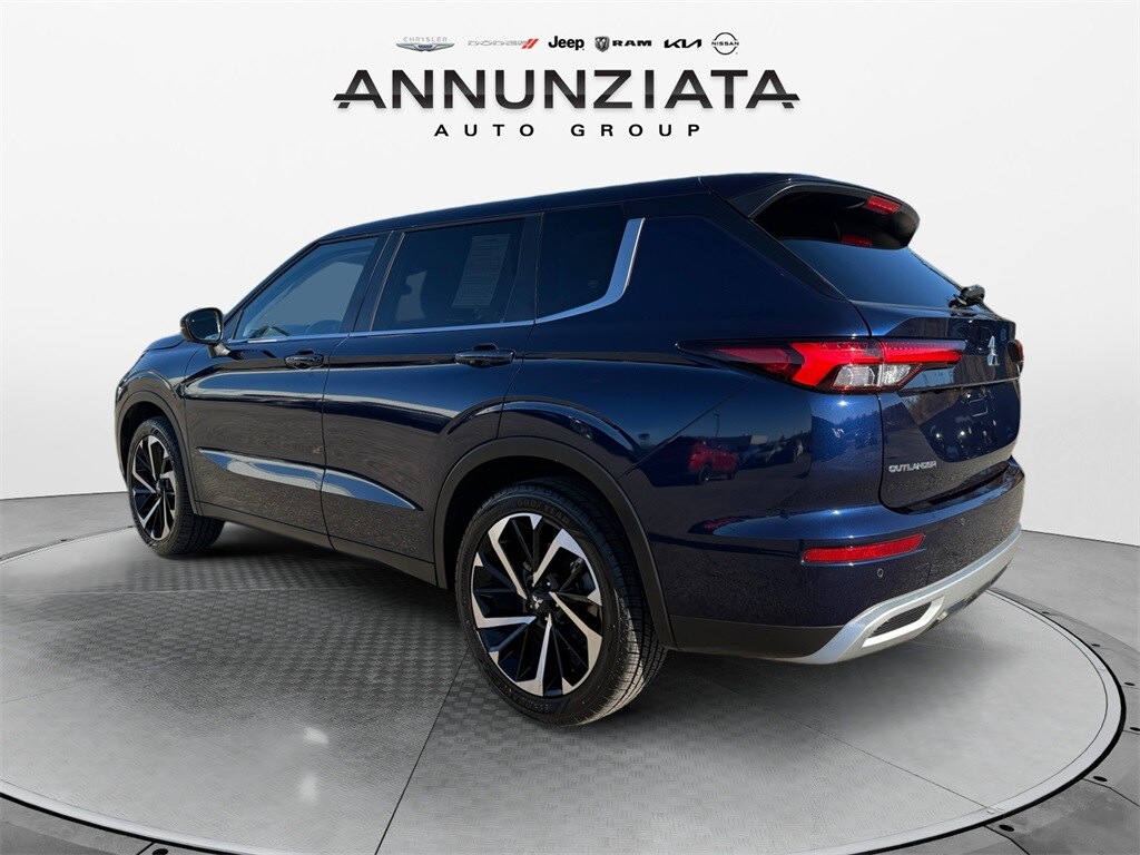 Used 2024 Mitsubishi Outlander SE SUV