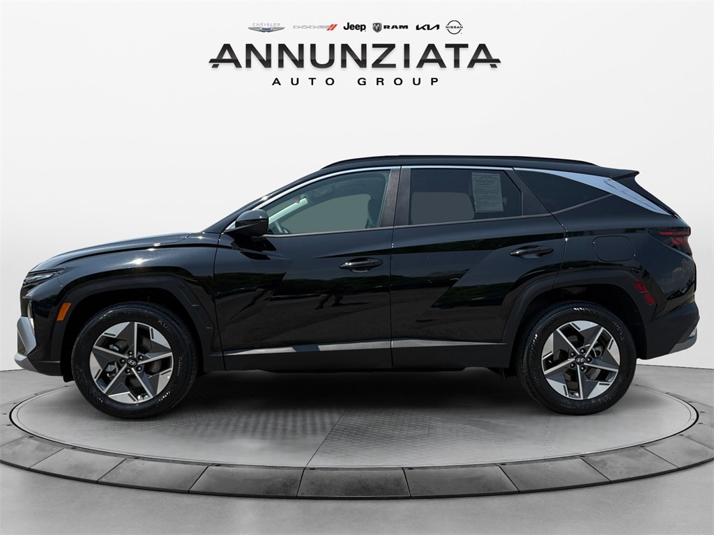 Used 2025 Hyundai Tucson SEL with VIN 5NMJBCDEXSH443877 for sale in New Hampton, NY