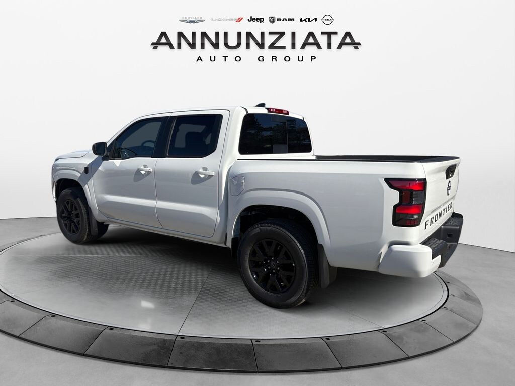 New 2026 Nissan Frontier SV Truck Crew Cab