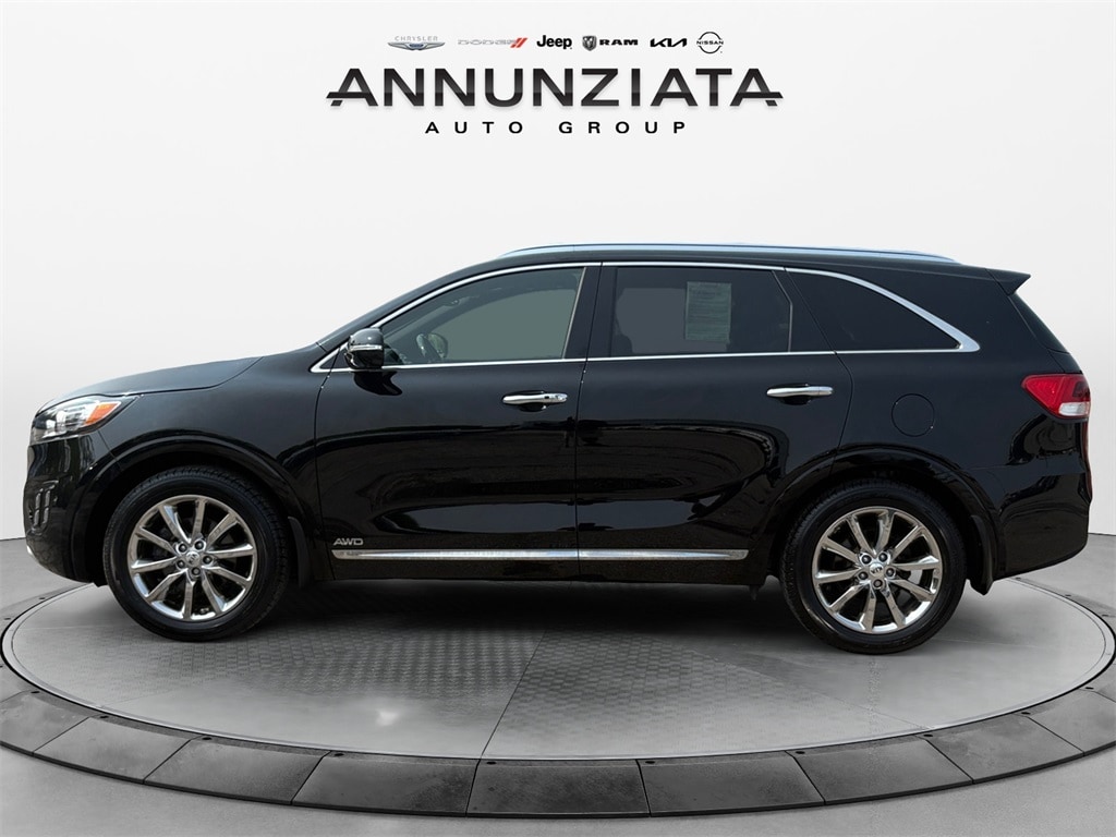 Used 2017 Kia Sorento SXL with VIN 5XYPKDA59HG307893 for sale in New Hampton, NY