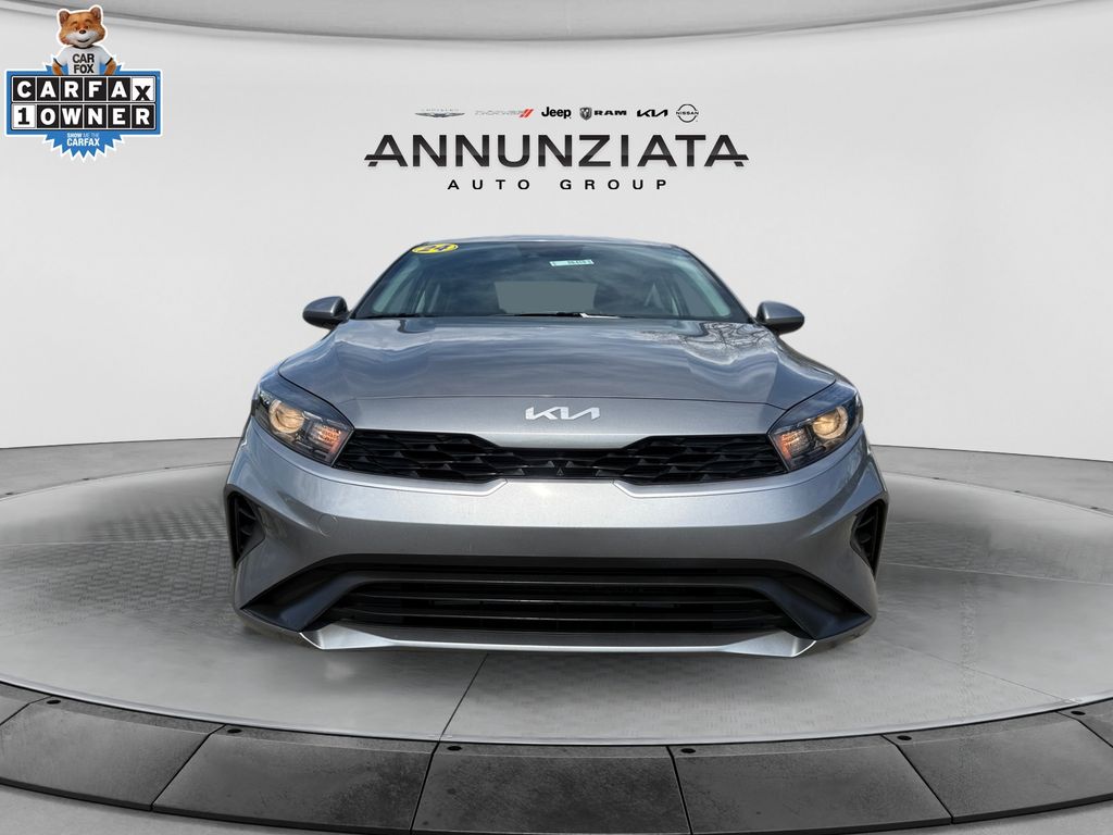 2024 Kia Forte LXS - Photo 8