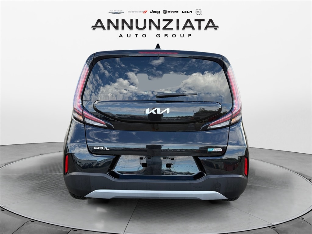 Used 2023 Kia Soul EX Hatchback