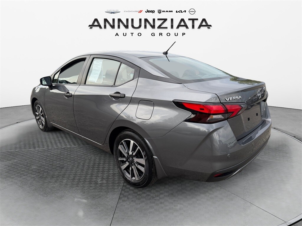2024 Nissan Versa 1.6 S photo 3