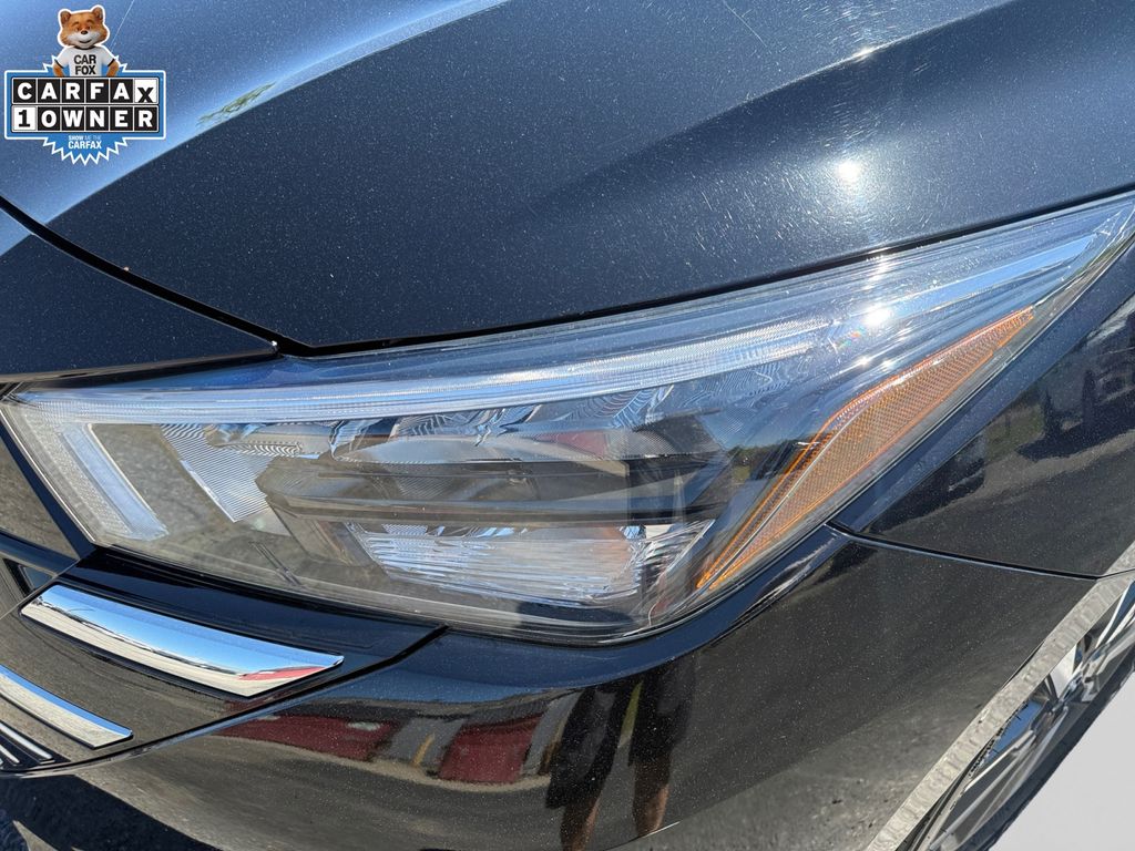 2025 Nissan Versa Sedan SV - Photo 19