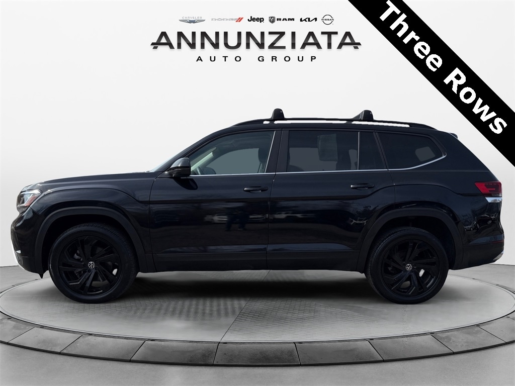 Used 2022 Volkswagen Atlas SE w/Tech with VIN 1V2KP2CAXNC526094 for sale in New Hampton, NY