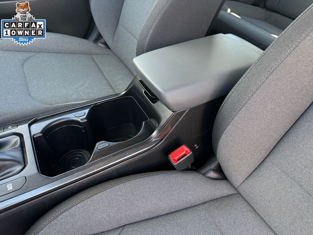2025 Kia K4 LXS - Photo 24