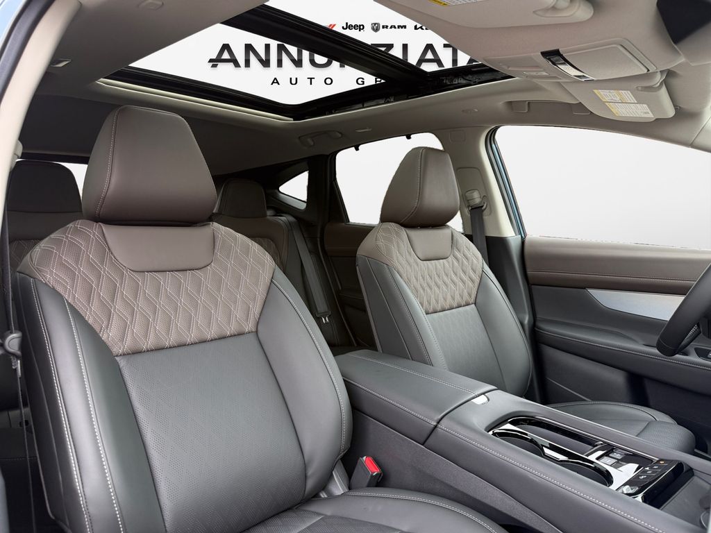 2026 Nissan Murano Platinum - Photo 16