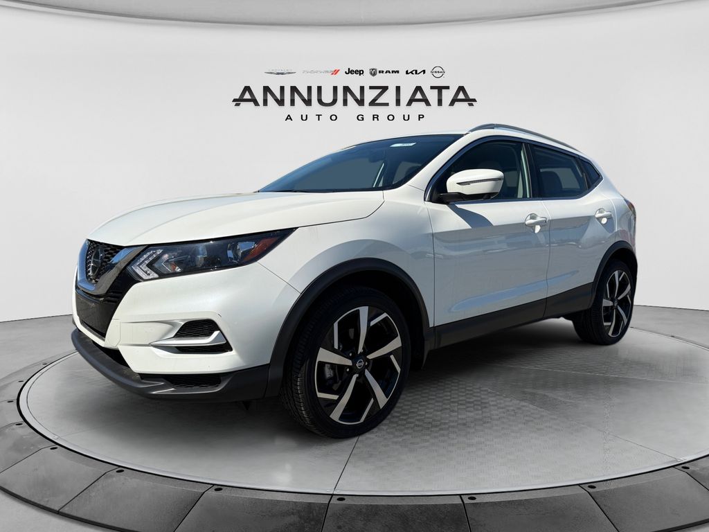 2022 Nissan Rogue Sport SL AWD's photo