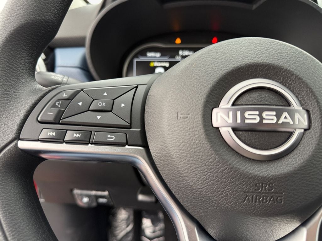 2025 Nissan Versa Sedan SV - Photo 25