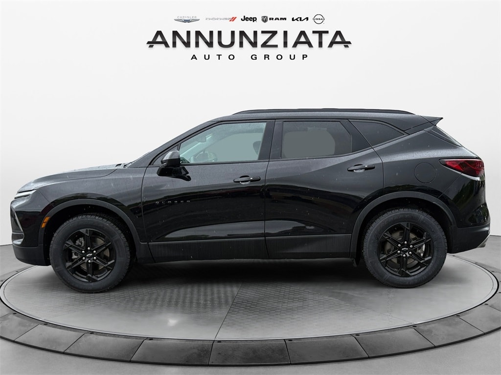 Used 2023 Chevrolet Blazer 2LT with VIN 3GNKBHR4XPS188365 for sale in New Hampton, NY