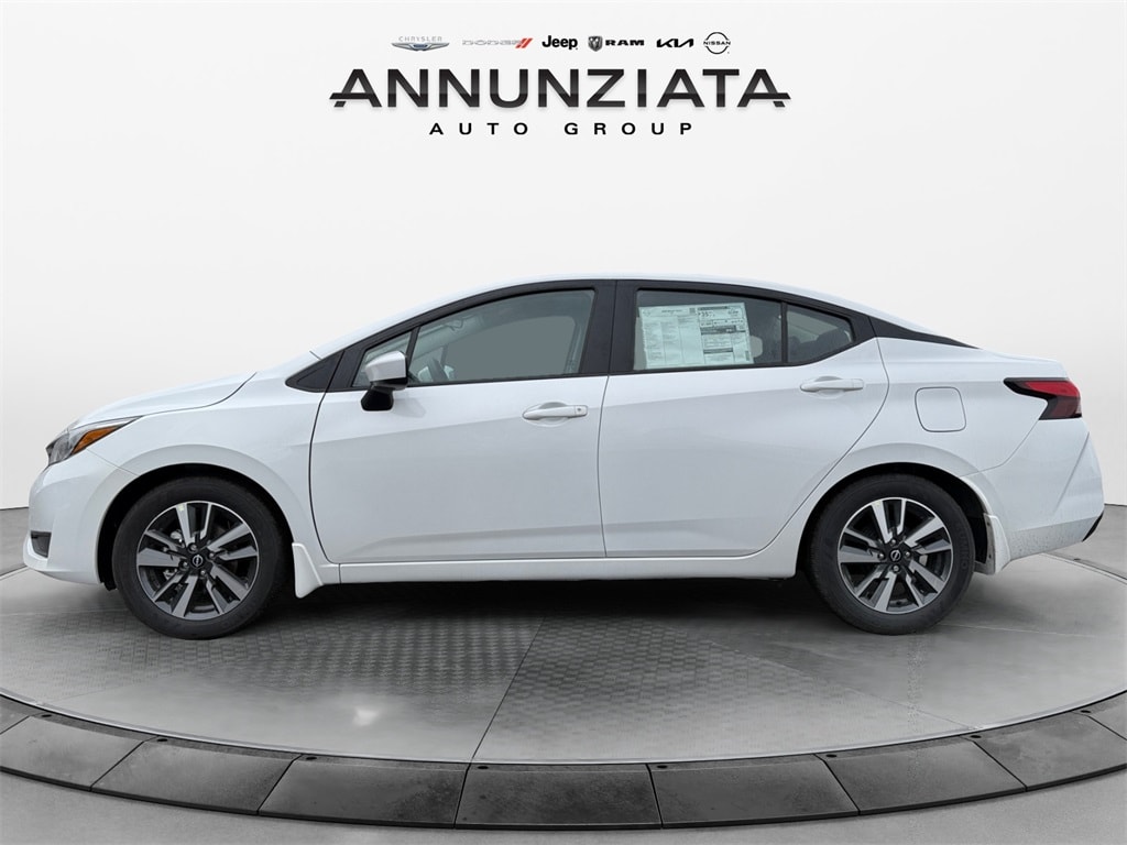 New 2025 Nissan Versa 1.6 SV Sedan