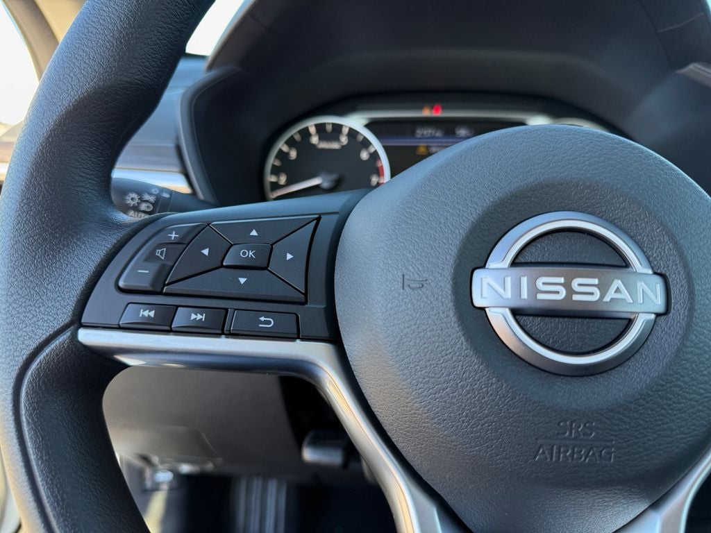 2025 Nissan Altima SV - Photo 25