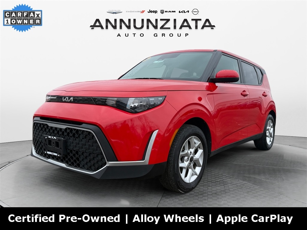 2024 Kia Soul LX's photo