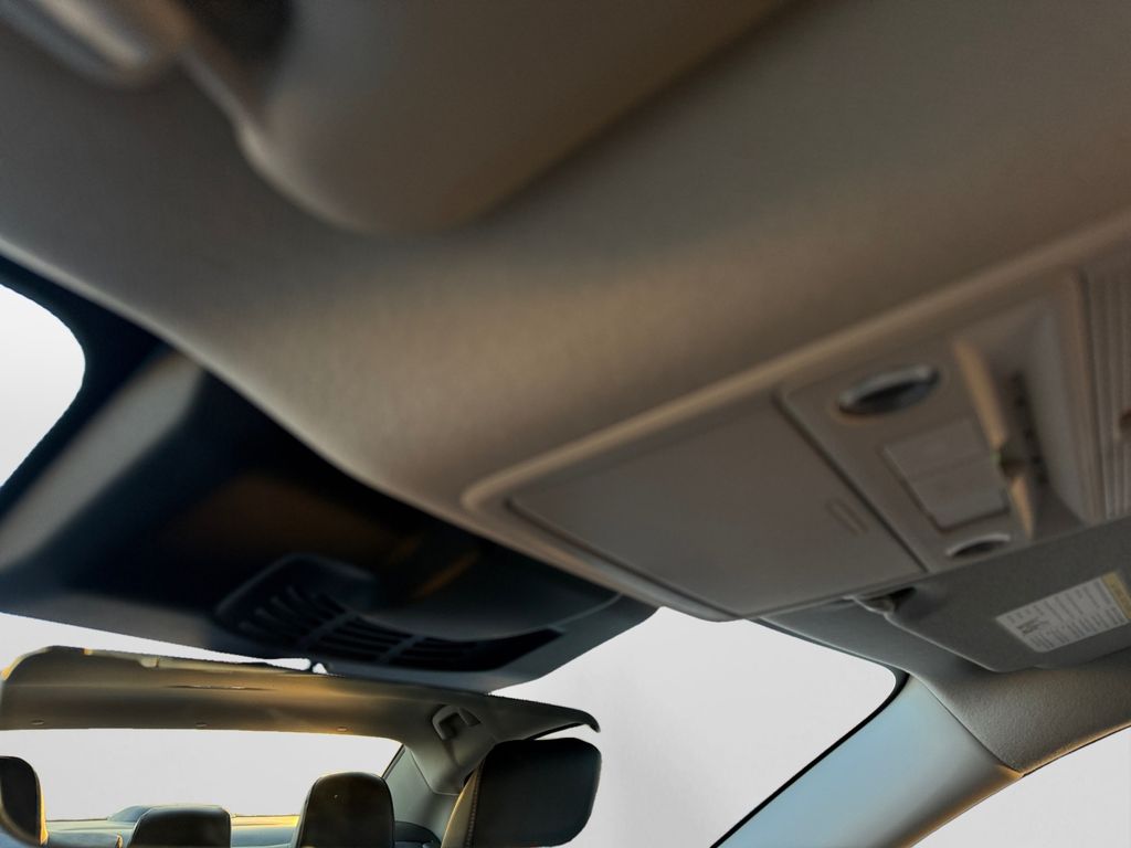 2026 Nissan Sentra SR - Photo 27