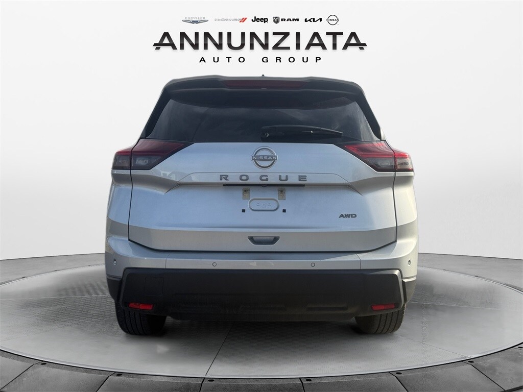 2024 Nissan Rogue S photo 4